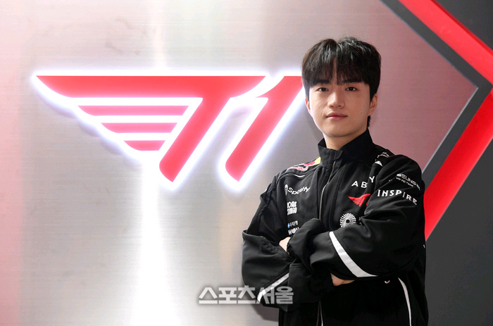 Keria：没有离开T1的理由，从小觉得终身效力一支队伍的选手很帅